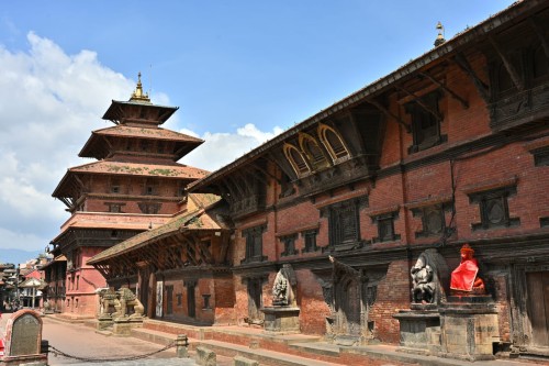 Decouvert le vallee de katmandou en face de Himalayas